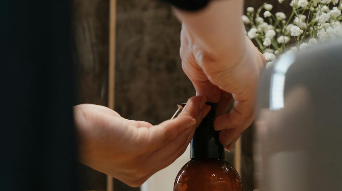 Automatic soap dispensers